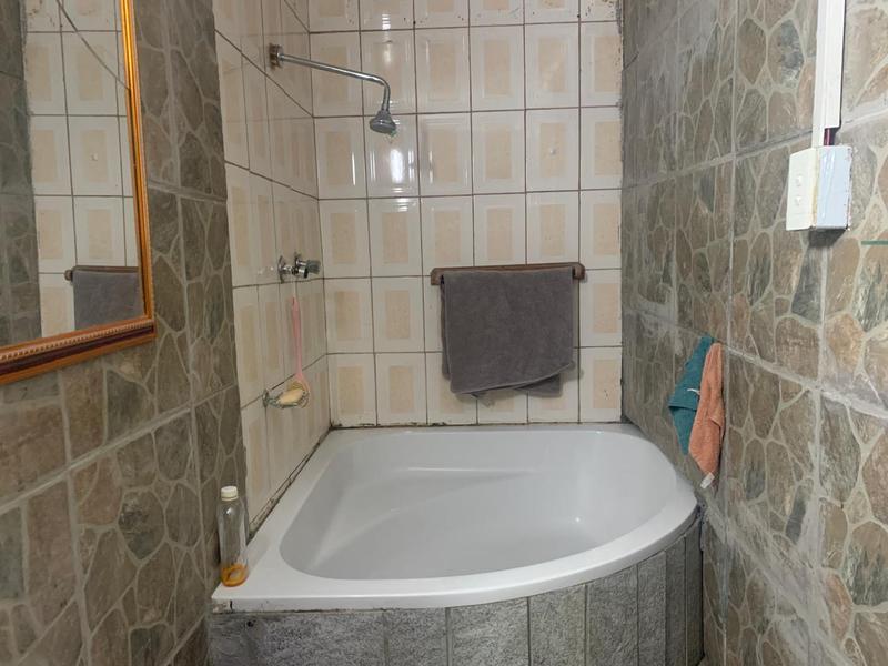 4 Bedroom Property for Sale in Lentegeur Western Cape